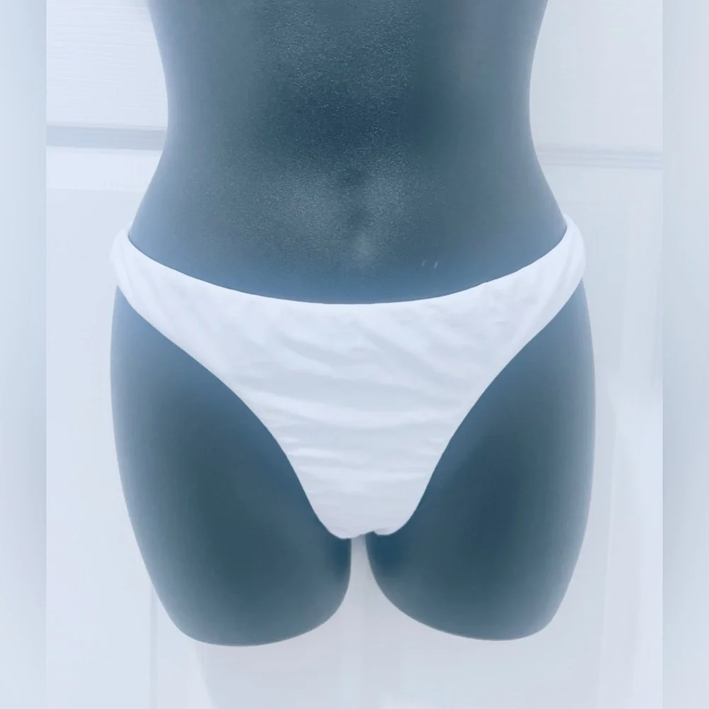 New Without Tag Vix Paula Hermanny Brazilian Bikini Bottom White Size large L - Picture 2 of 3